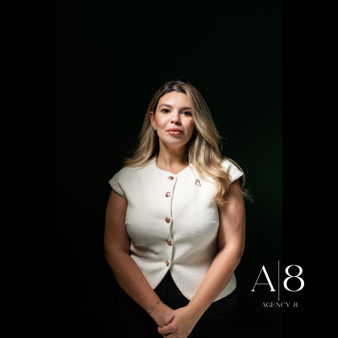 Lina Mahfoud Platinum Agent Mobile: ‪+971 50 236 7664‬ Email: Lina@agency8dxb.com